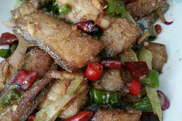 美味的红烧带鱼