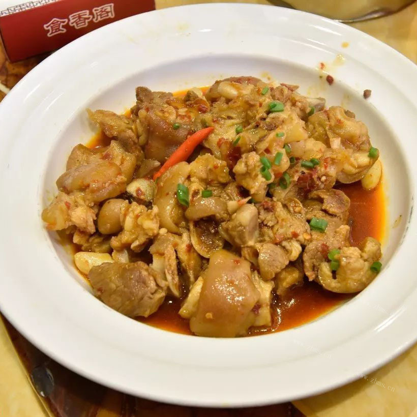 珍馐美味的卤水鸡脚