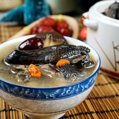 味道不错的乌鸡汤
