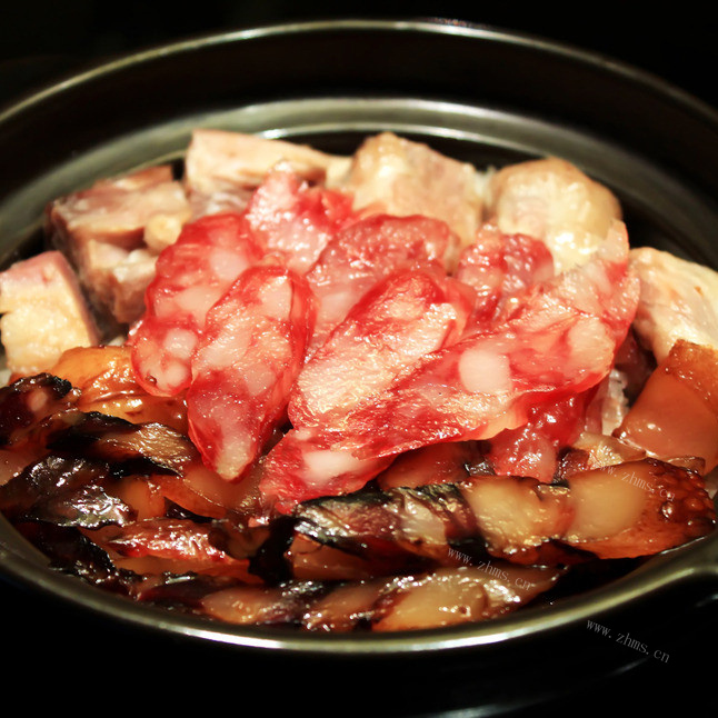 香味四溢的腊肠煲仔饭