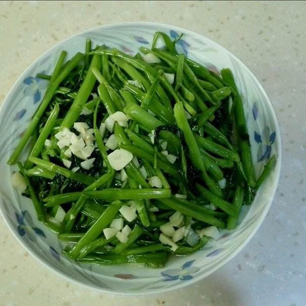 家常蒜香空心菜