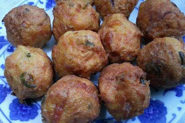 乐乐自家菜-胡萝卜丸子