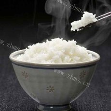 简单的微波炉蒸米饭 