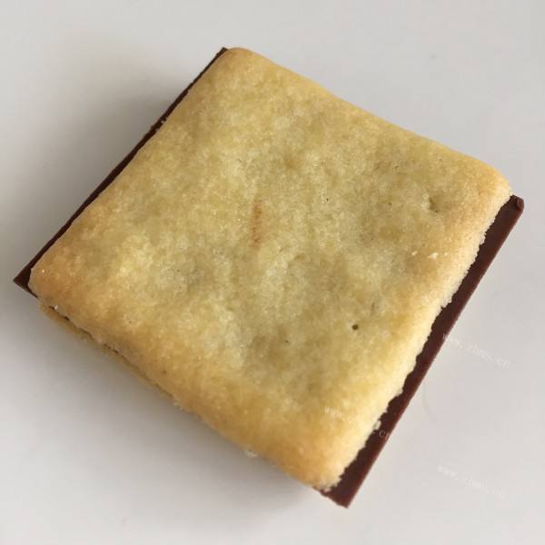 甜蜜的白色恋人饼干