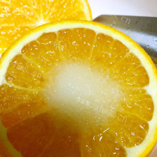 可口的盐蒸橙子