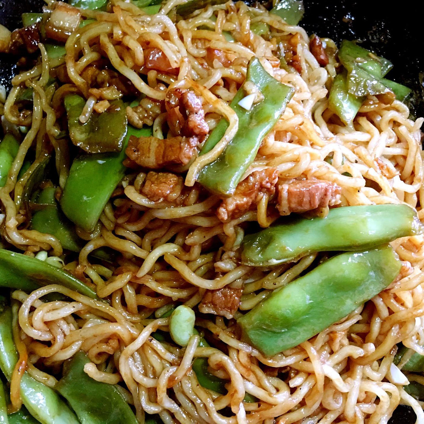 蒜香的家常焖面