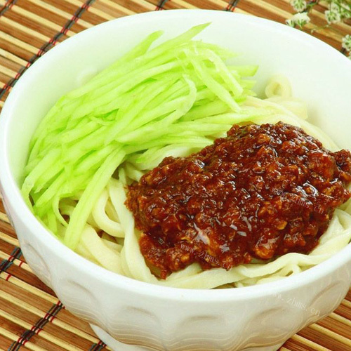 自制老北京炸酱面