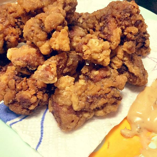 美味的秘制炸鸡