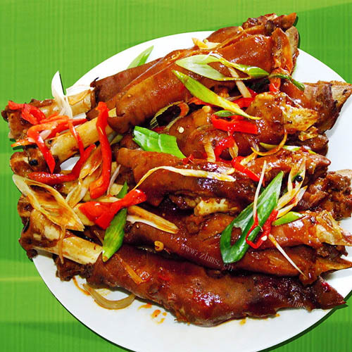 色香味俱全的胡辣羊蹄