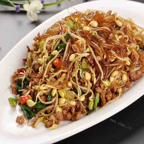 美味的粉条炒肉