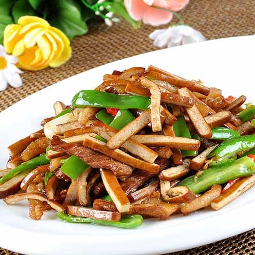 诱人的香干炒肉