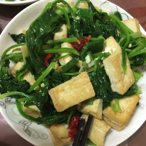 菠菜拌干豆腐丝