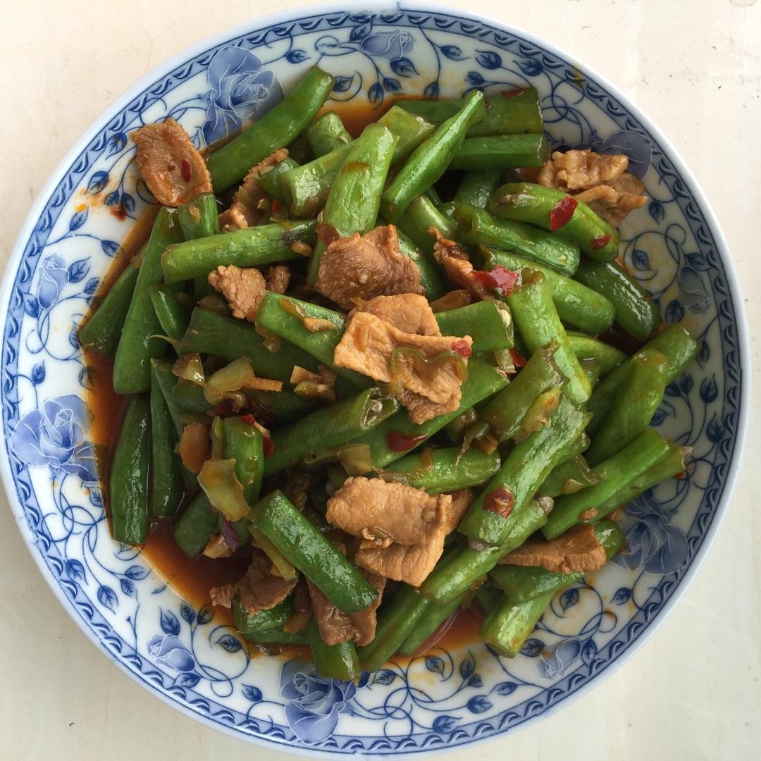 美味的四季豆炒肉的做法