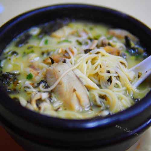 咸鲜的黄鱼煨面