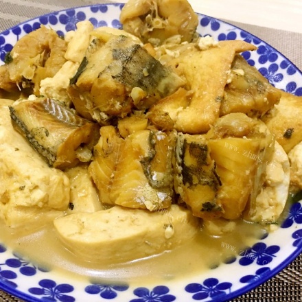 红枣小黄鱼炖豆腐