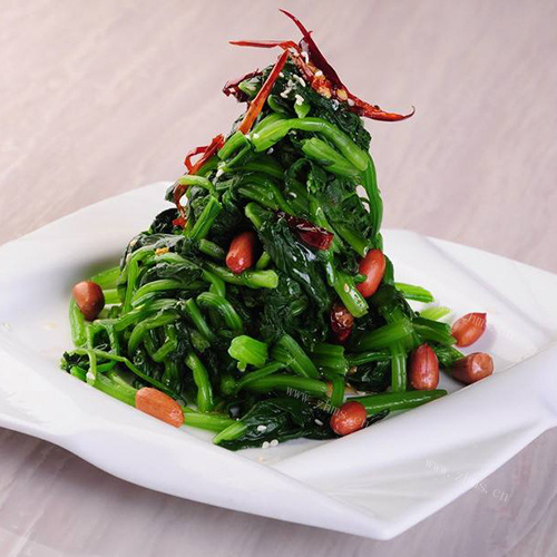 家常菜果仁菠菜