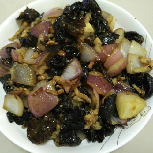 「首发」木耳炒肉