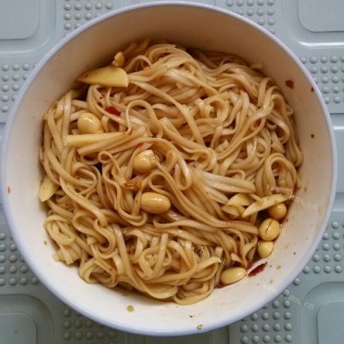 特色燃面 