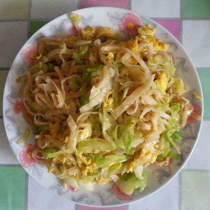 五味俱全的圆白菜炒饼