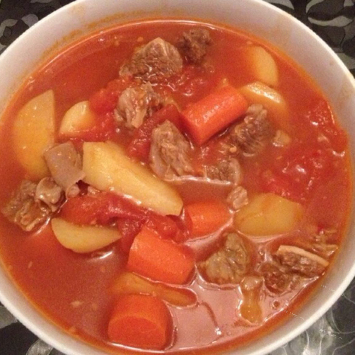 酸甜可口的 牛腩西红柿