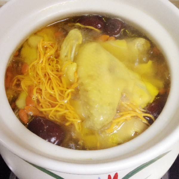 美味的银杏炖鸡