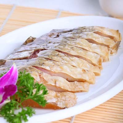 香气浓郁的茶树菇猪肋骨