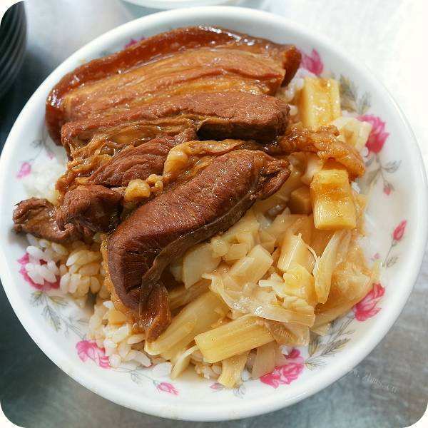 好吃的焢肉饭