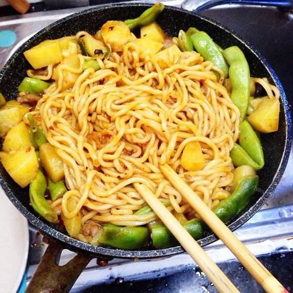 老爸做的豆角焖面