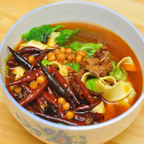 好吃的牛肉板面