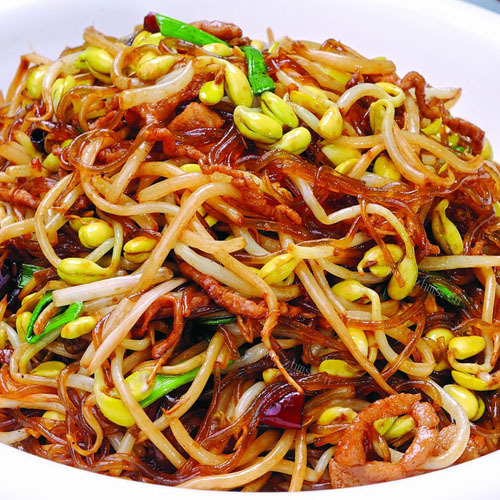 美味的粉条炒肉