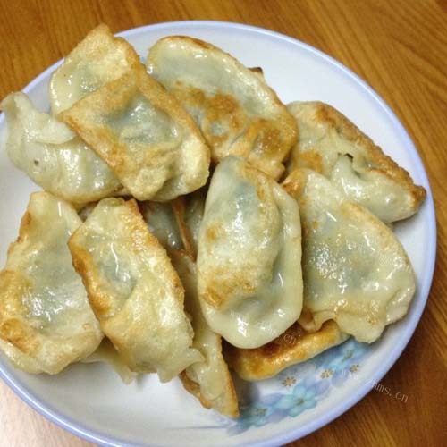 秀色可餐的油煎饺子
