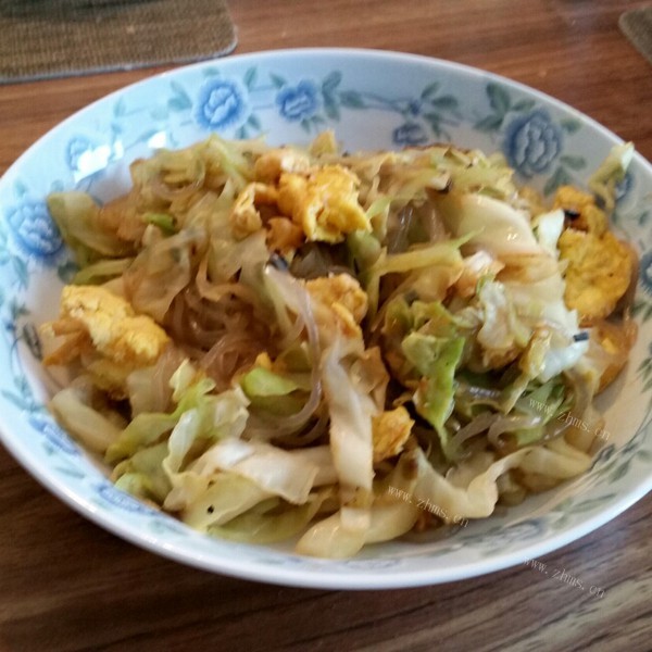 家常炒包菜