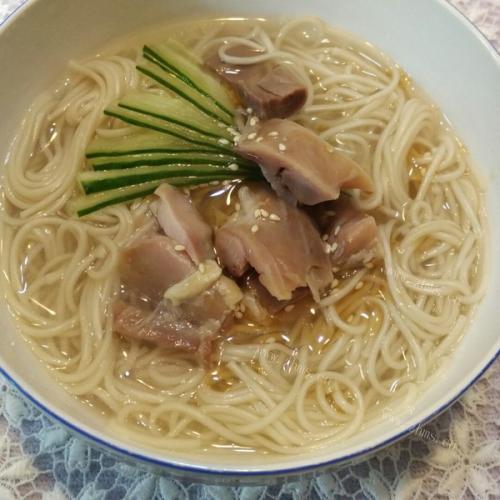 香爽口水鸡丝面