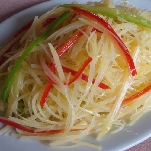 家常的醋溜土豆丝的做法