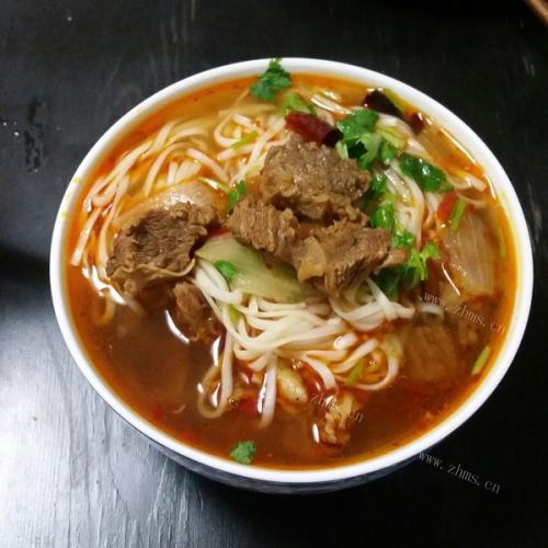 香喷喷牛肉面的做法