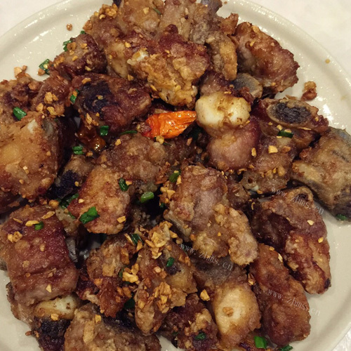 家常蒜香排骨
