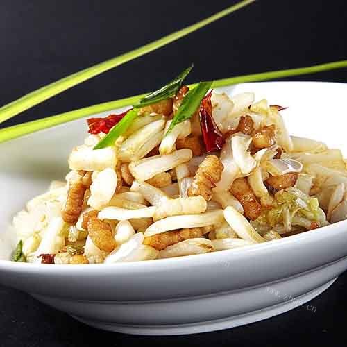 在家做的白菜炒肉