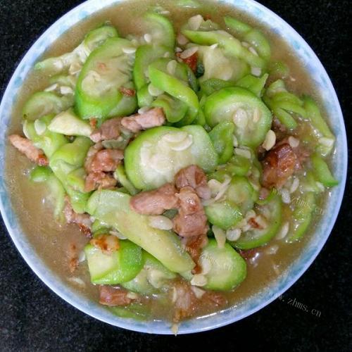 嫩滑的丝瓜炒肉