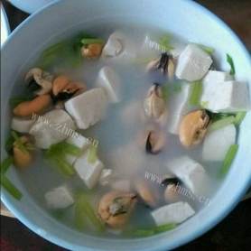 不错的海蛎子豆腐汤