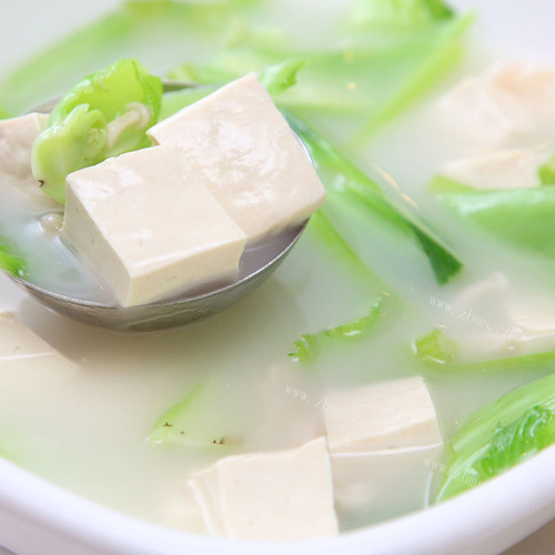 自制鸡汤炖豆腐