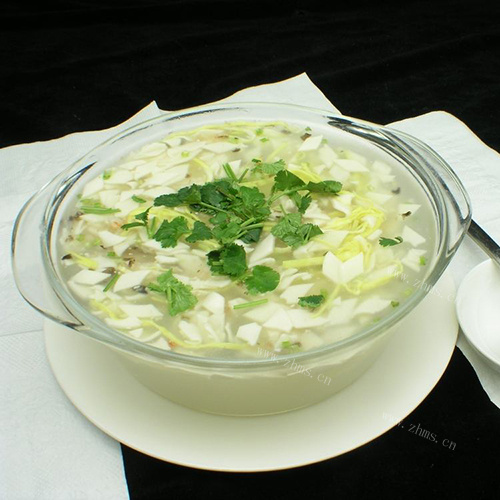 软乎乎的鸡汤豆腐脑