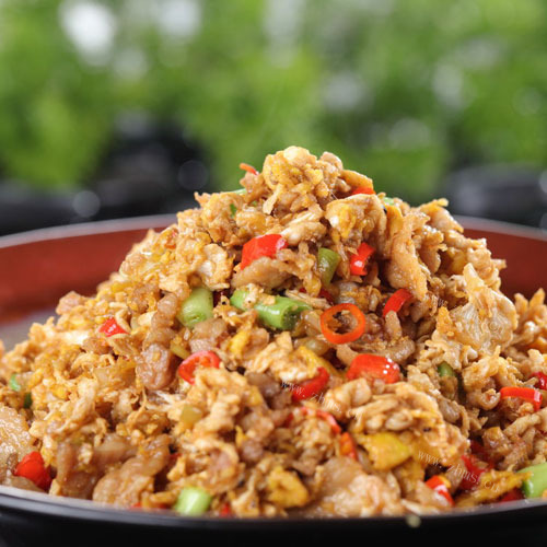 绿色食物辣椒炒鸡蛋