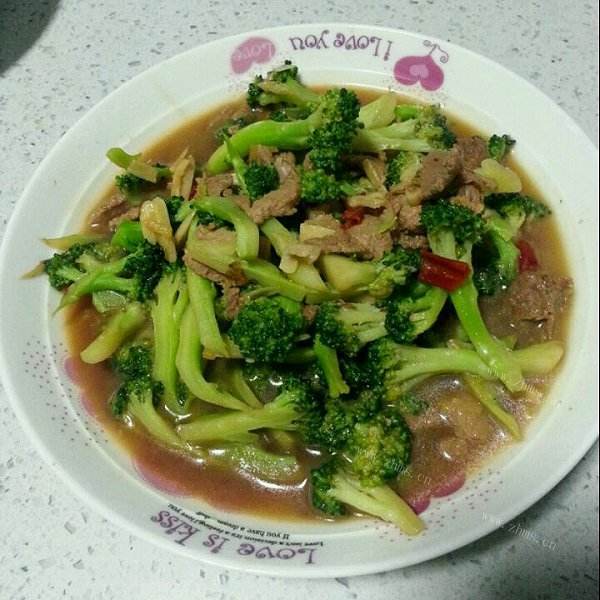 有特色的西兰花炒肉