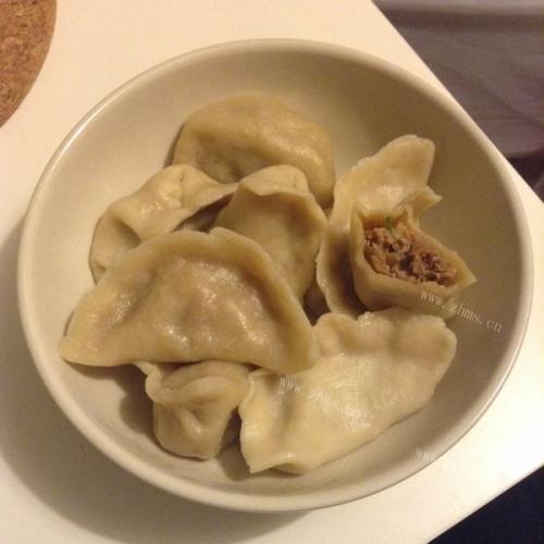 美味佳肴般的猪肉白菜饺子