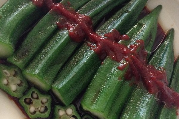 美味的白灼秋葵