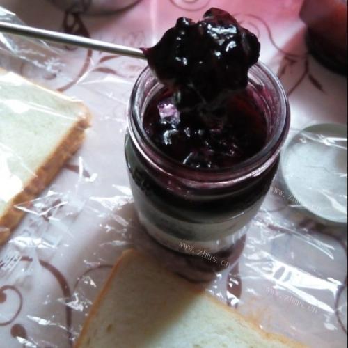 易做的蓝莓果酱