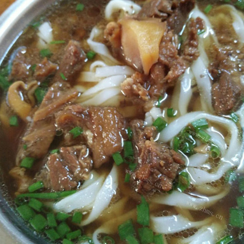 香辣的牛腩粉