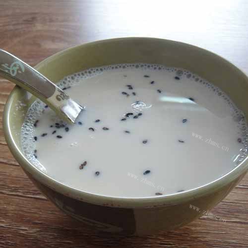 美美厨房之黑豆豆浆