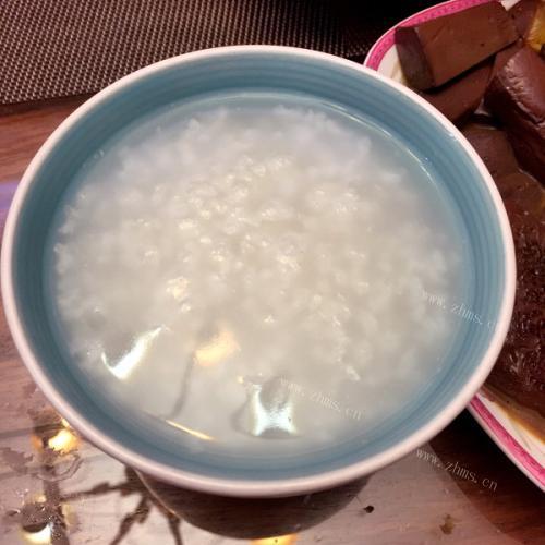 甜糯的大米粥的做法