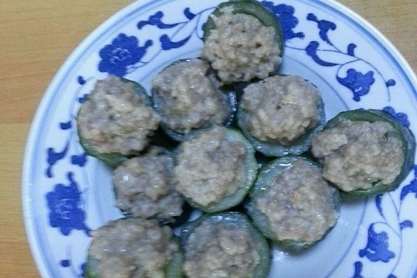 美味的黄瓜蒸肉